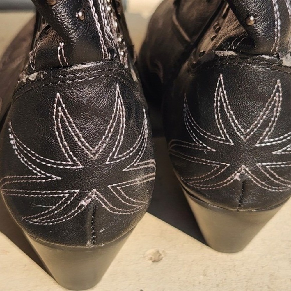 Dingo Womens Black Studded Cowboy Boots Floral Embroidered Western Size 8M - Picture 9 of 15